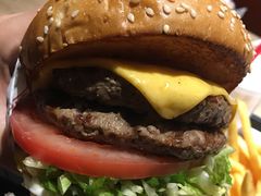 -The Habit Burger Grill 哈比特汉堡(复兴soho店)