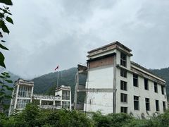 -四川汶川特大地震漩口中学遗址