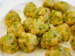 芹菜鲜虾丸-橄榄季酒店