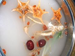 -千岛蚝高压锅生蚝·人参火锅(白云万达店)