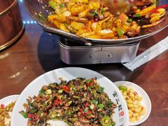 -富正毅三下锅(体育馆店)