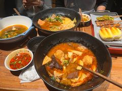 -万记麻辣烫国展总店