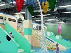 -新华百货CC Park购物广场