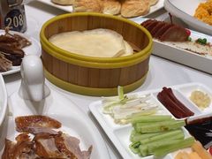 -梅利汴京烤鸭•开封豫菜地标店(东大街店)