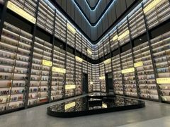 -上海虹桥中心爱琴海亚朵S酒店