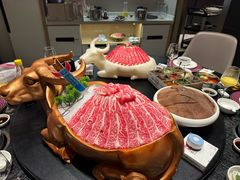 至尊金牛-德天肥牛海鲜火锅(城西银泰店)