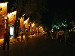 -胡桃里音乐餐厅(陶溪川店)(川湘赣菜·世界百大酒庄直供红酒·音乐表演)