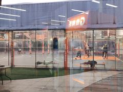 -洛克公园·篮球·足球·羽毛球(莘庄店)