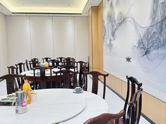 -梅利汴京烤鸭•开封豫菜地标店(东大街店)