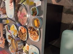 -金滏山烤肉·海鲜·火锅自助餐厅(襄阳万达店)