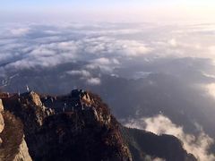 -峨嵋山金顶