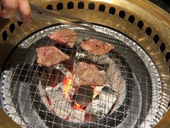 -山川小町·极番烧肉(新地假日广场店)