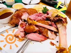 烤猪肘配酸菜土豆泥-兰特伯爵西餐厅·啤酒屋(方庄店)