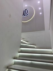-DL HAIR SALON