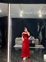 点击看大图 -Renee芮亦婚纱