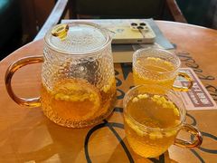-西西弗书店&矢量咖啡(静安大悦城店)