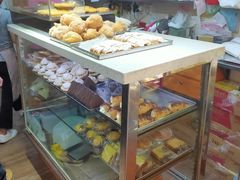 面包甜点陈列柜-占西饼店