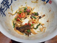 -李犟大爆鳝面·手工蟹黄包(湖滨西湖店)