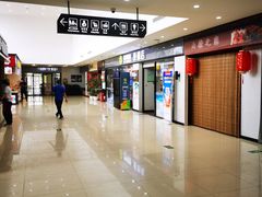 -窦店服务区-停车场