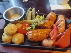 烤肠拼盘-bluefrog蓝蛙(恒隆广场店)