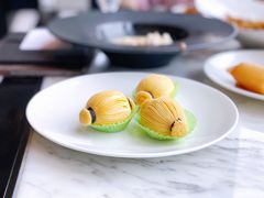金枕榴莲酥-唐阁海景中餐厅·早茶·粤菜•生日聚餐(海口朗廷酒店)