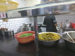 -覃肥叔桂林米粉(粮道街店)