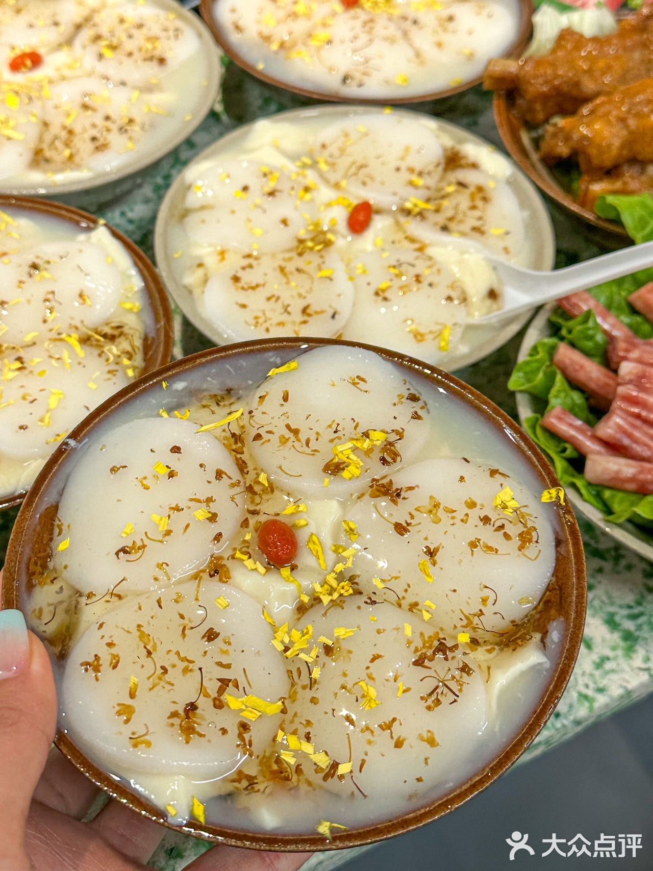 酒酿年糕冰豆花真的好好吃[流泪]