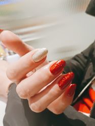 -天生爱美甲