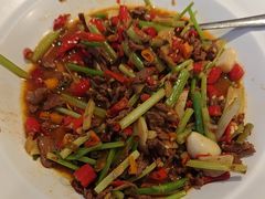 -严记小天府酸菜鱼(西四路店)