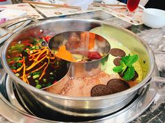 -何鲜菇火锅(大营盘店)