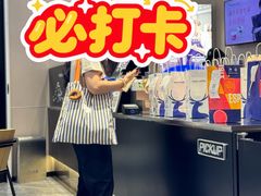 -瑞幸咖啡(岗厦北地铁站东区店)