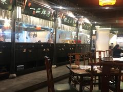 -卢大鲜鱼头捞饭(美利广场店)