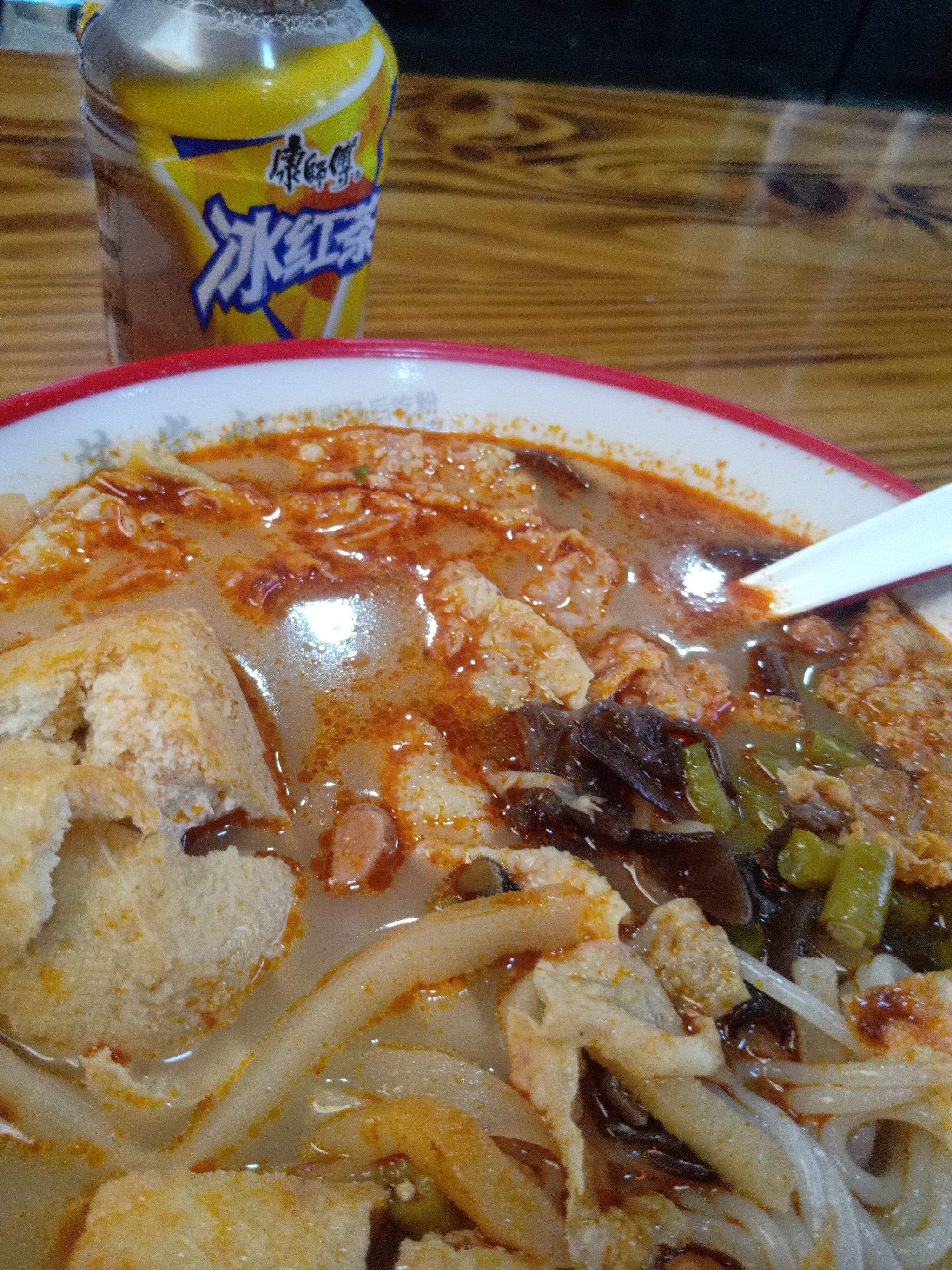 有螺肉的螺蛳粉