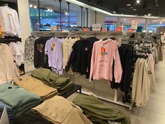 -H&M(鹏欣水游城店)