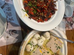 -黄泥岗·地道湖北菜(奥特莱斯店)