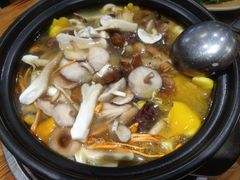 -菌之家·专业纯野生菌火锅·特色炒菌