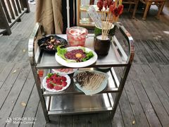 -二荆条·蜀鲜汇城市森林火锅