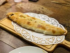 特色纯牛肉奶酪披萨-梅夫娜土耳其餐厅.清真HALAL