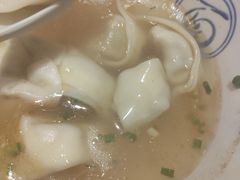 -禧凰·老上海白斩鸡辣肉面店