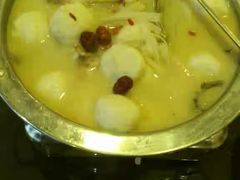 浓汤鱼丸-刘胖子家常菜·蹄花焖藕(兴业店)