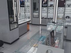 -光明眼镜·蔡司授权(徐泾店)