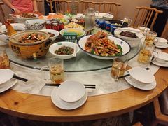 -绿草地·湘菜(喜盈门店)