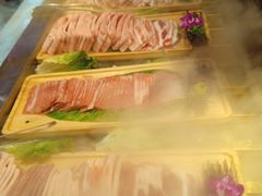 -蒙肥羊·酸汤潮牛·鲜牛肉火锅烤肉自助(岗顶店)