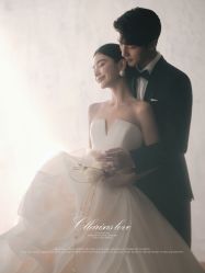 -雪中彩影婚纱摄影·微光艺术中心