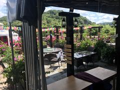 -亚哈饭店(梅园新村小区店)