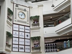 -燕莎奥特莱斯购物中心