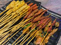 -老街烧烤大排档·地道湖北菜·龙虾馆(汉口火车站店)