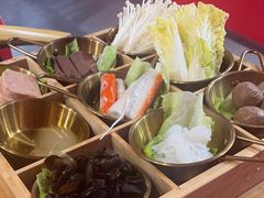 -三顾烤庐·烤鱼·烧烤·龙虾(奉贤店)