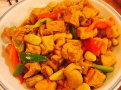 -闯关东东北农家菜(崂山石老人店)