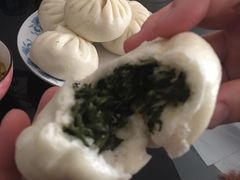 香菇油菜包-石头门坎